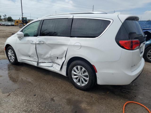 Photo 2 from auction – 2018 CHRYSLER PACIFICA T with VIN 2C4RC1EG3JR351003