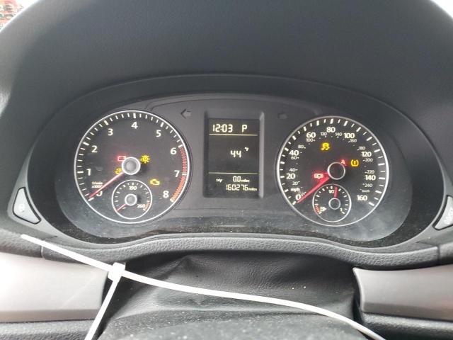 Photo 9 from auction – 2012 VOLKSWAGEN PASSAT S with VIN 1VWAP7A38CC016397