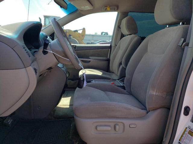 Photo 7 from auction – 2010 TOYOTA SIENNA CE with VIN 5TDKK4CC5AS311423