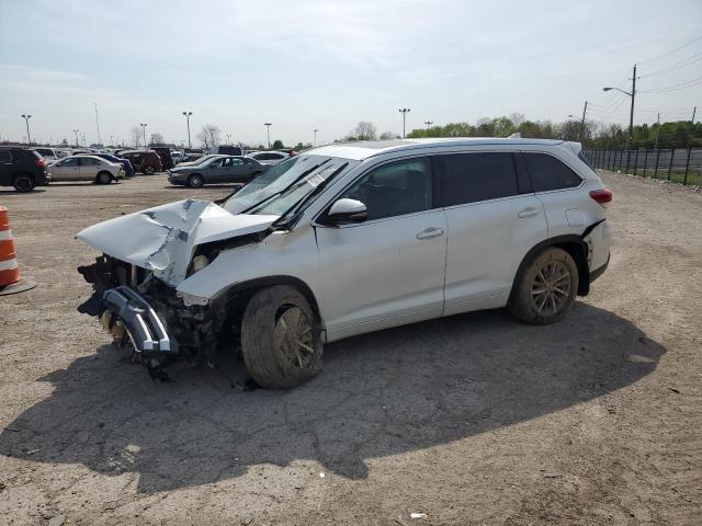 TOYOTA HIGHLANDER 2018 with VIN 5TDJZRFH7JS834678 - Photo from auction