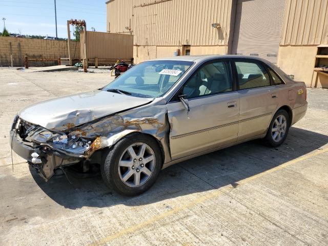 TOYOTA AVALON XL 2000 with VIN 4T1BF28BXYU010639 - Photo from auction
