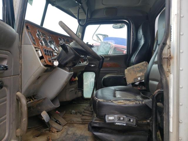 Photo 5 from auction – 2006 PETERBILT 379 with VIN 1XP5DB0XX6D651333