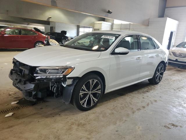 VOLKSWAGEN PASSAT SE 2022 with VIN 1VWSA7A35NC005642 - Photo from auction