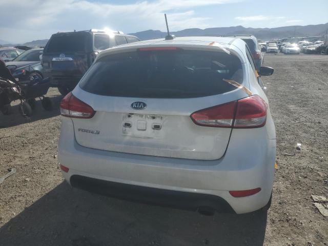 Photo 6 from auction – 2017 KIA FORTE LX with VIN KNAFK5A82H5698760