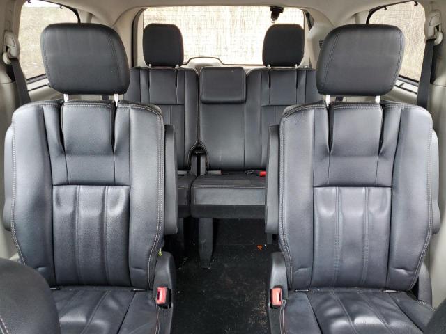 Photo 10 from auction – 2015 CHRYSLER TOWN & COU with VIN 2C4RC1BG9FR699495
