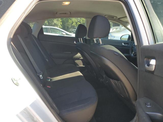 Photo 10 from auction – 2016 KIA OPTIMA LX with VIN 5XXGT4L33GG043789