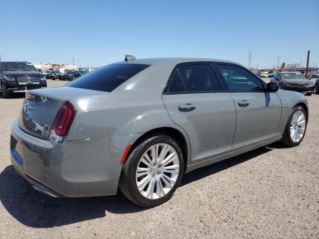 Photo 3 from auction – 2018 CHRYSLER 300 TOURIN with VIN 2C3CCAAG4JH283512