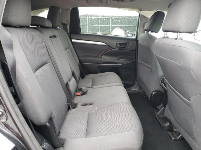 Photo 11 from auction – 2017 TOYOTA HIGHLANDER with VIN 5TDZZRFH5HS204073