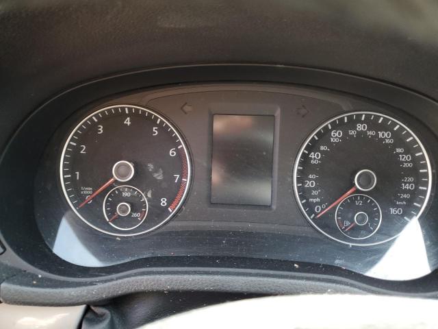 Photo 9 from auction – 2015 VOLKSWAGEN PASSAT S with VIN 1VWAT7A37FC114661