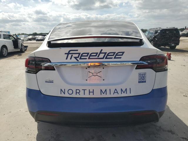 Photo 6 from auction – 2017 TESLA MODEL X with VIN 5YJXCBE21HF053752