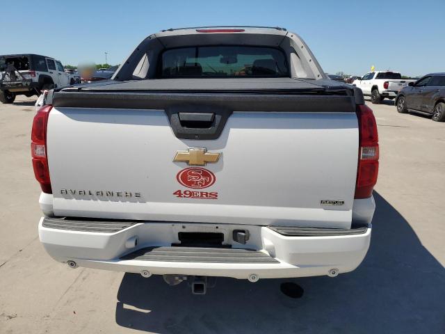 Photo 6 from auction – 2011 CHEVROLET AVALANCHE with VIN 3GNMCFE00BG362677
