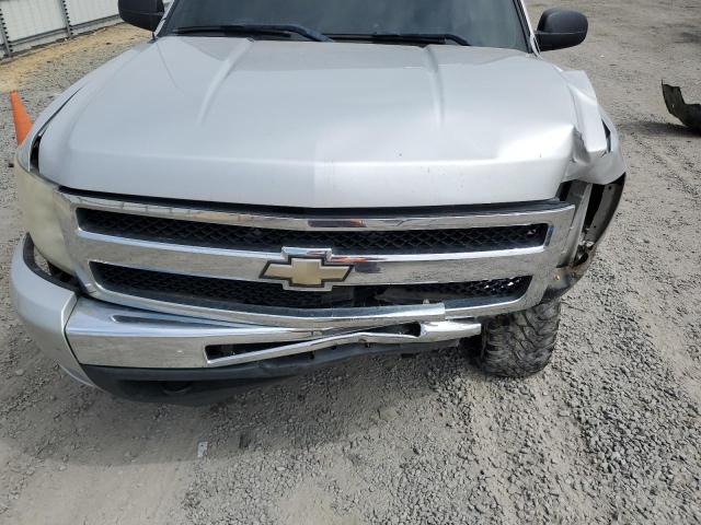 Photo 11 from auction – 2011 CHEVROLET SILVERADO with VIN 1GCRKSE33BZ139716
