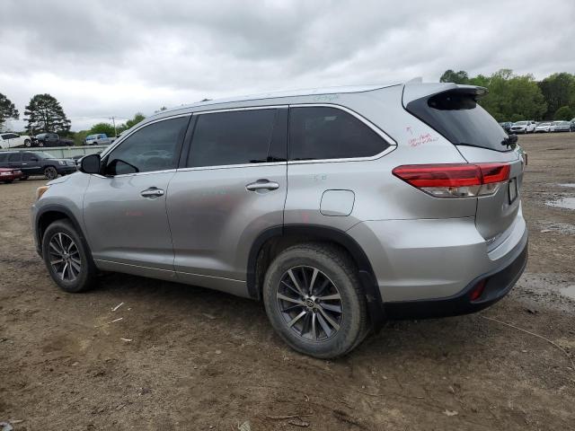 Photo 2 from auction – 2017 TOYOTA HIGHLANDER with VIN 5TDJZRFH1HS511091