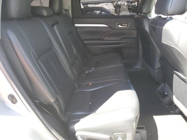Photo 10 from auction – 2017 TOYOTA HIGHLANDER with VIN 5TDKZRFH4HS522347