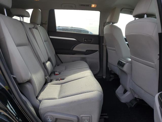 Photo 11 from auction – 2017 TOYOTA HIGHLANDER with VIN 5TDBZRFH0HS396813