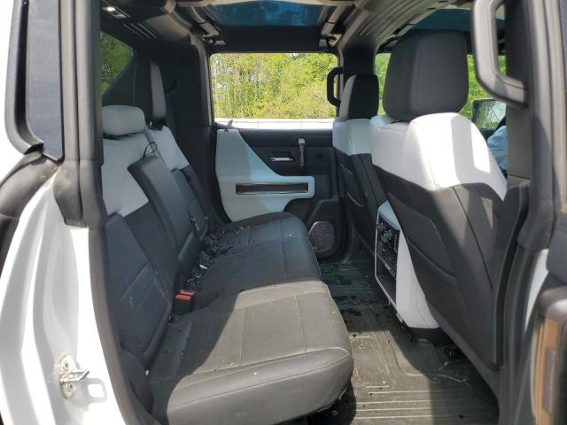 Photo 10 from auction – 2023 GMC HUMMER PIC with VIN 1GT40FDA7PU100073