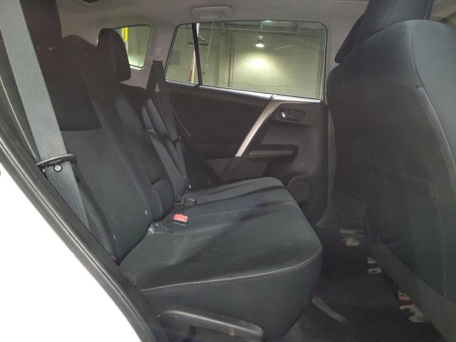 Photo 11 from auction – 2015 TOYOTA RAV4 XLE with VIN JTMRFREV3FD153665