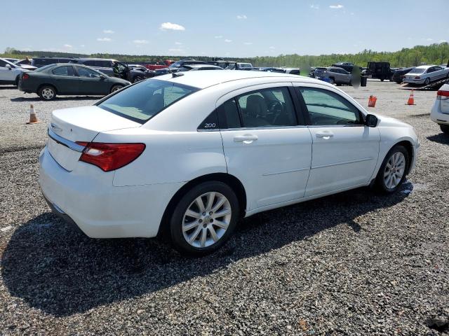 Photo 3 from auction – 2013 CHRYSLER 200 TOURIN with VIN 1C3CCBBB8DN635916