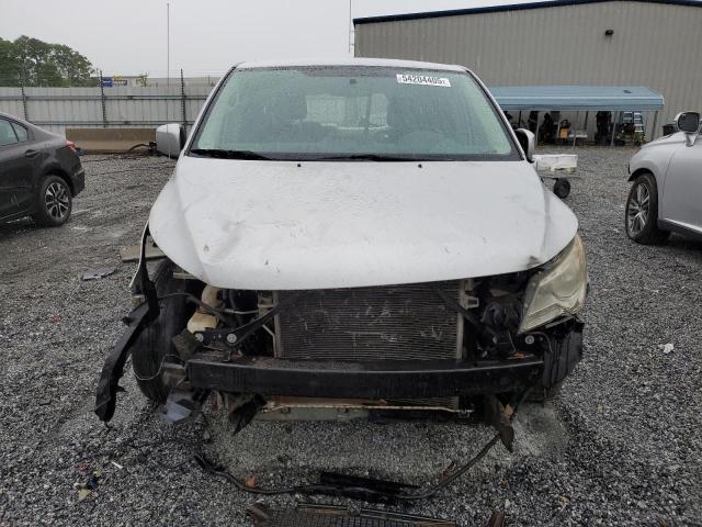 Photo 5 from auction – 2010 VOLKSWAGEN ROUTAN with VIN 2V4RW3D13AR333185