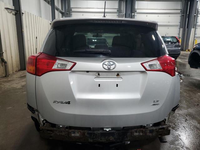 Photo 6 from auction – 2015 TOYOTA RAV4 LE with VIN JTMBFREV2FJ034833