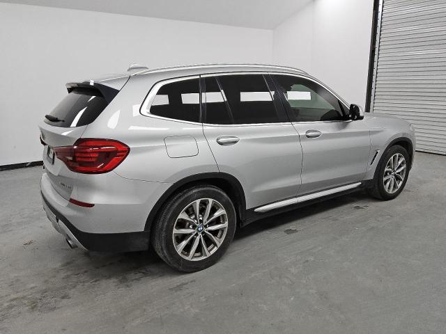 Photo 3 from auction – 2019 BMW X3 SDRIVE3 with VIN 5UXTR7C57KLF27832
