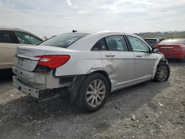 Photo 3 from auction – 2012 CHRYSLER 200 TOURIN with VIN 1C3CCBBB9CN132104