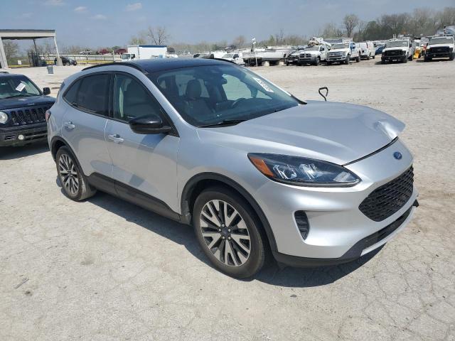 Photo 4 from auction – 2020 FORD ESCAPE SE with VIN 1FMCU0BZ5LUA15373