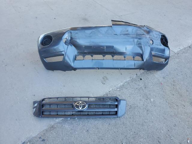Photo 13 from auction – 2004 TOYOTA HIGHLANDER with VIN JTEGP21A940020732