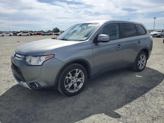 MITSUBISHI OUTLANDER 2015 with VIN JA4AD3A31FZ013518 - Photo from auction