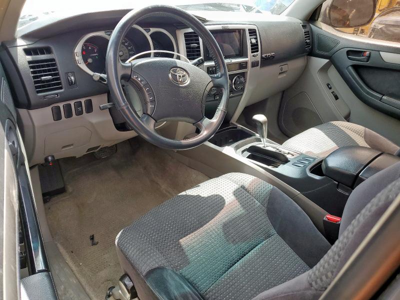 Photo 8 from auction – 2005 TOYOTA 4RUNNER SR with VIN JTEZU14R450046850