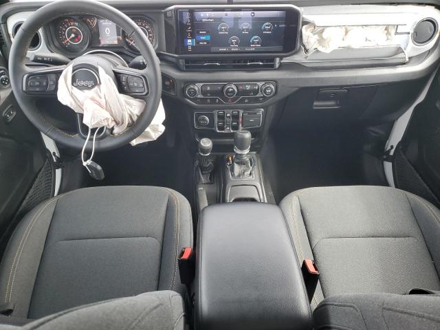 Photo 8 from auction – 2024 JEEP GLADIATOR with VIN 1C6HJTAG3RL102795