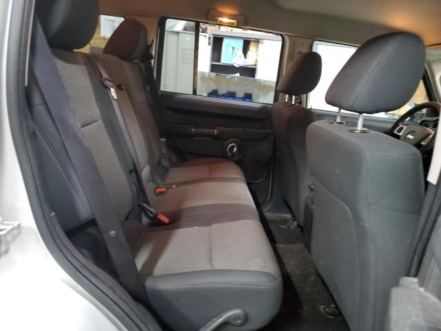 Photo 11 from auction – 2010 JEEP COMMANDER with VIN 1J4RG4GK9AC124439