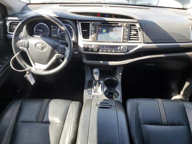 Photo 8 from auction – 2018 TOYOTA HIGHLANDER with VIN 5TDKZRFH3JS540733