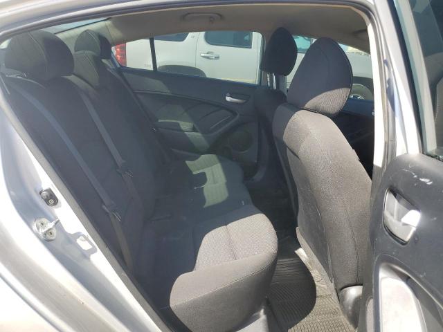 Photo 10 from auction – 2018 KIA FORTE LX with VIN 3KPFK4A74JE260935
