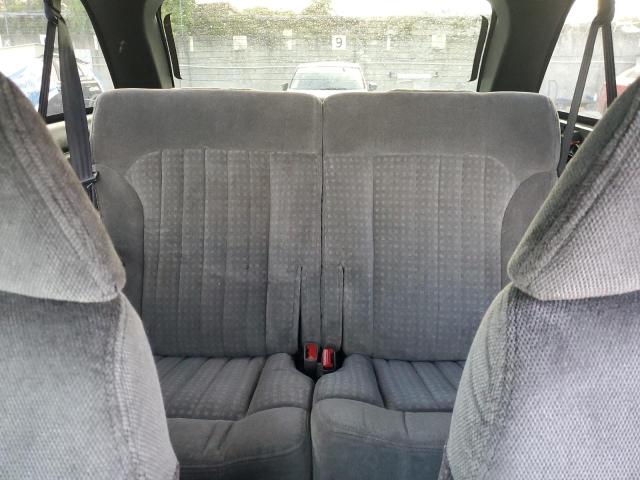 Photo 10 from auction – 2003 CHEVROLET BLAZER with VIN 1GNCS18X23K160119