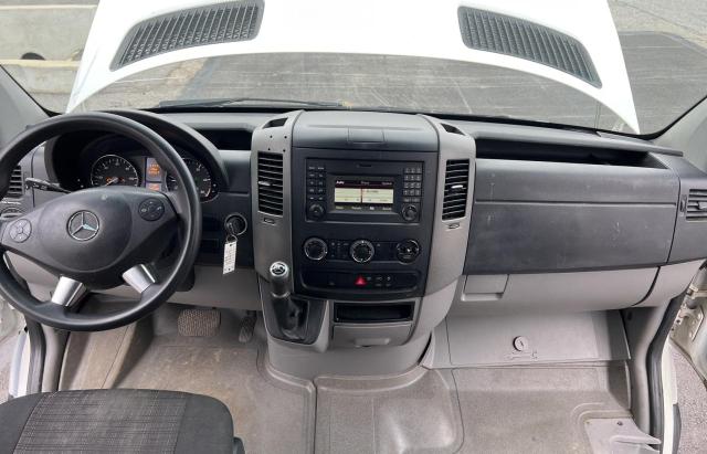 Photo 9 from auction – 2015 MERCEDES-BENZ SPRINTER 2 with VIN WD3PE8DC1F5970500
