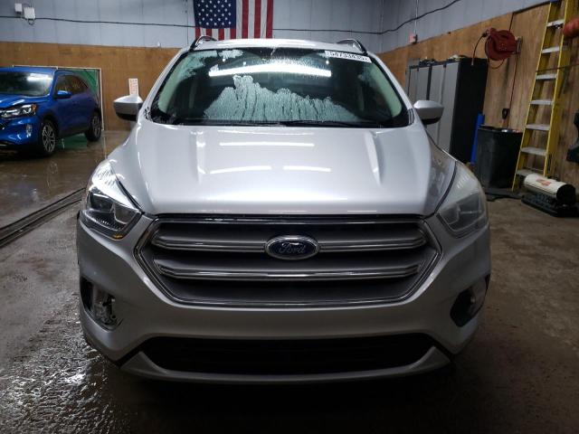 Photo 5 from auction – 2017 FORD ESCAPE SE with VIN 1FMCU9GD3HUD21478