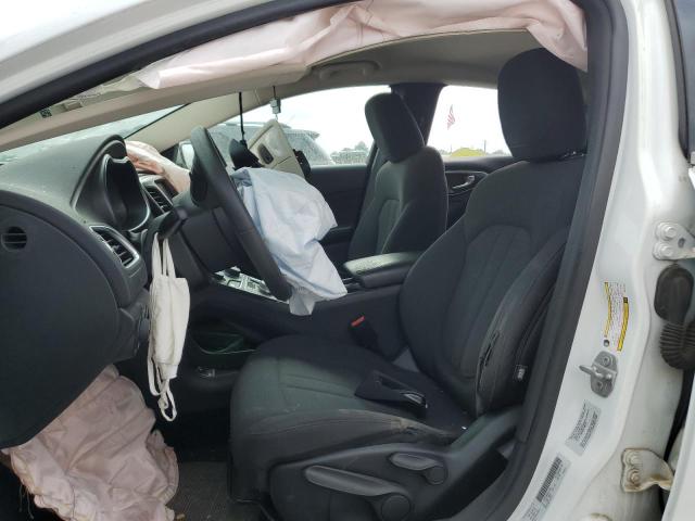 Photo 7 from auction – 2016 CHRYSLER 200 LIMITE with VIN 1C3CCCAB4GN151334