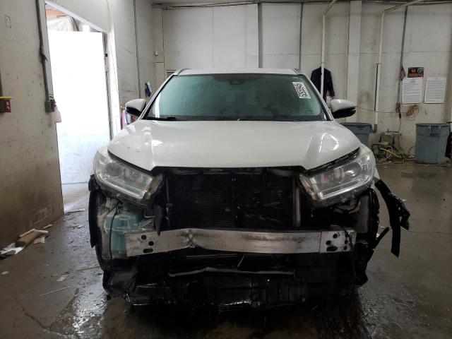 Photo 5 from auction – 2018 TOYOTA HIGHLANDER with VIN 5TDKZRFH8JS544194