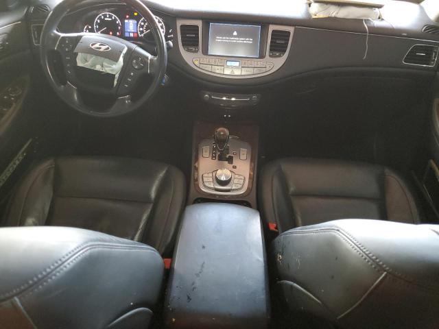 Photo 8 from auction – 2011 HYUNDAI GENESIS 4. with VIN KMHGC4DF2BU127299