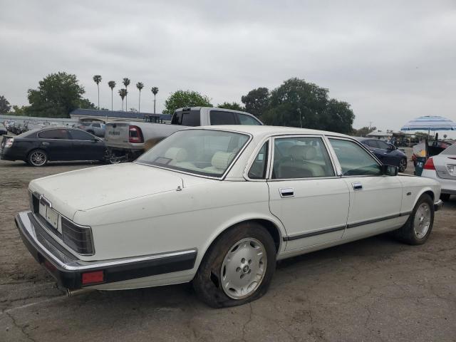 Photo 3 from auction – 1994 JAGUAR XJ12 with VIN SAJMW1347RC677936