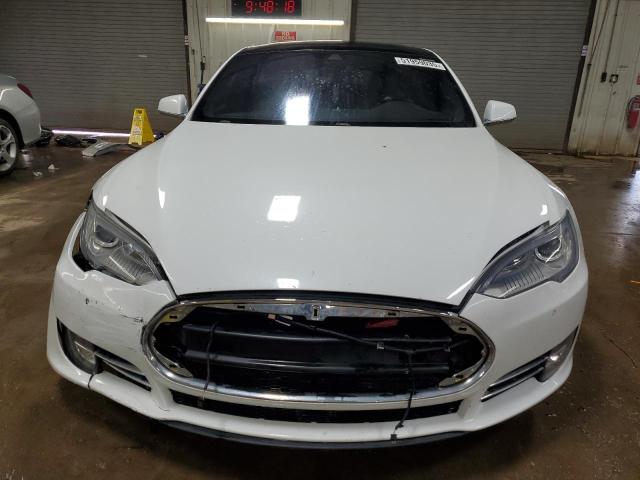 Photo 5 from auction – 2015 TESLA MODEL S 85 with VIN 5YJSA1H24FF092628