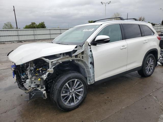 TOYOTA HIGHLANDER 2019 with VIN 5TDJZRFH7KS615625 - Photo from auction