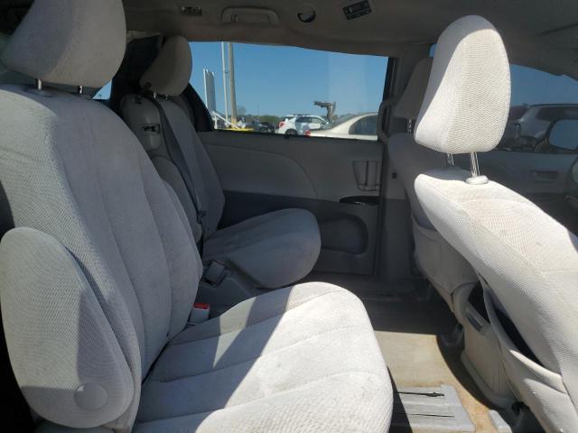 Photo 11 from auction – 2013 TOYOTA SIENNA LE with VIN 5TDKK3DC5DS363681