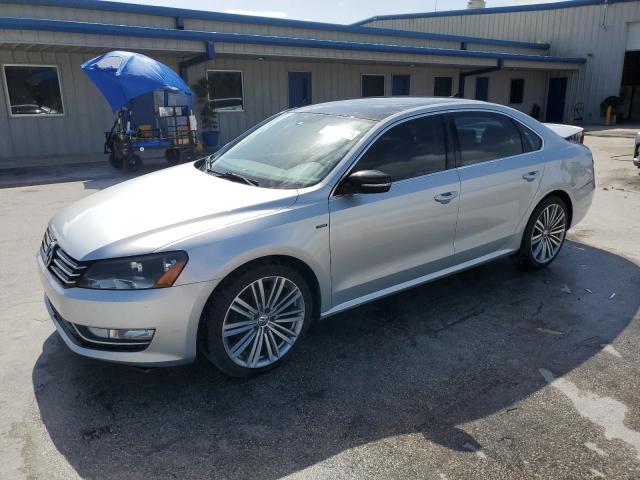 VOLKSWAGEN PASSAT SE 2015 with VIN 1VWBT7A31FC070063 - Photo from auction