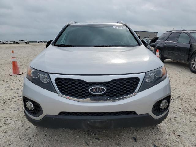 Photo 5 from auction – 2013 KIA SORENTO EX with VIN 5XYKU4A25DG411284