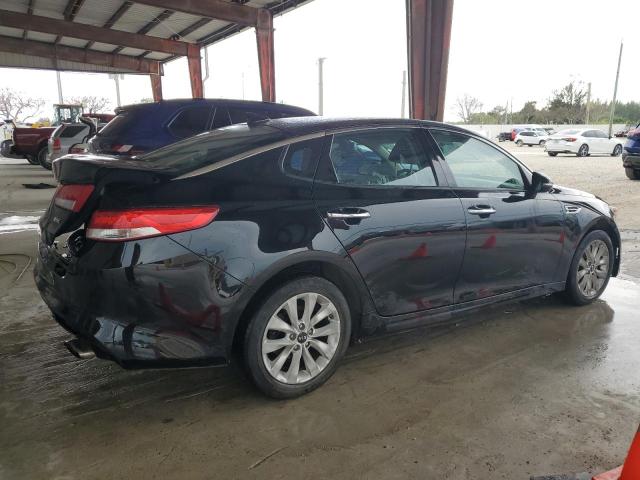 Photo 3 from auction – 2017 KIA OPTIMA EX with VIN 5XXGU4L39HG168567