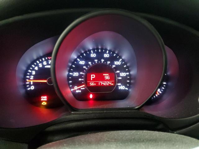 Photo 9 from auction – 2015 KIA SOUL with VIN KNDJN2A2XF7185904