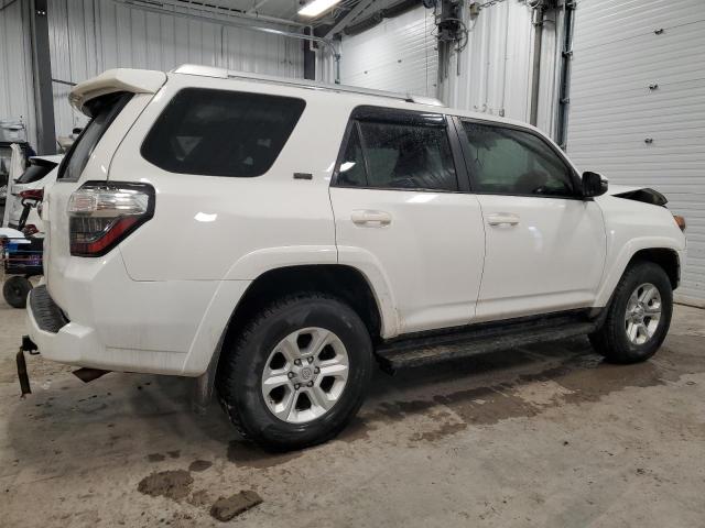 Photo 3 from auction – 2017 TOYOTA 4RUNNER SR with VIN JTEBU5JR8H5453381