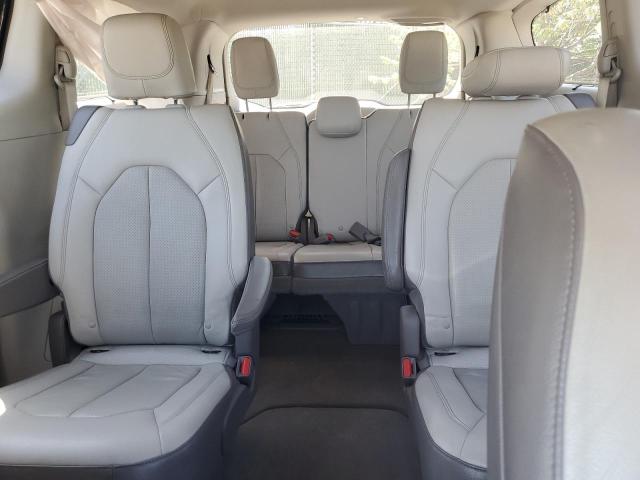 Photo 10 from auction – 2018 CHRYSLER PACIFICA T with VIN 2C4RC1EG1JR330828